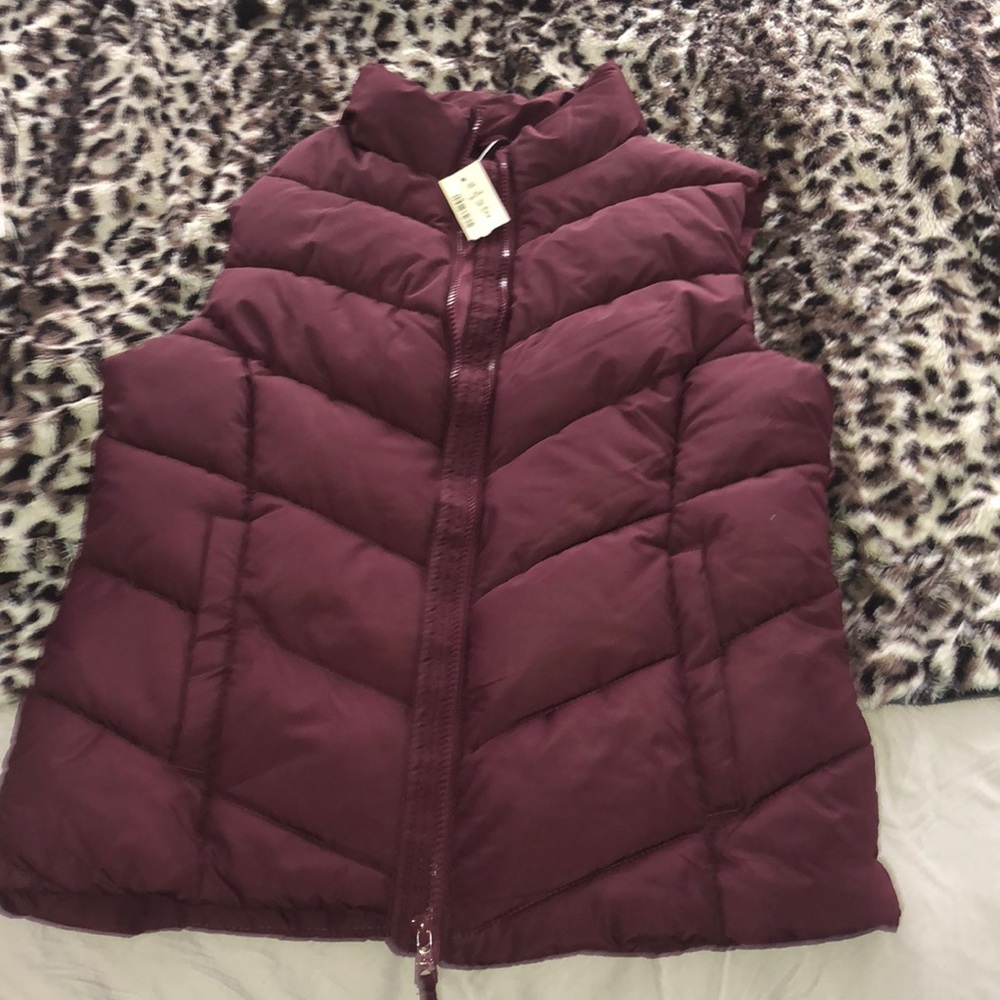 Aeropostale vest